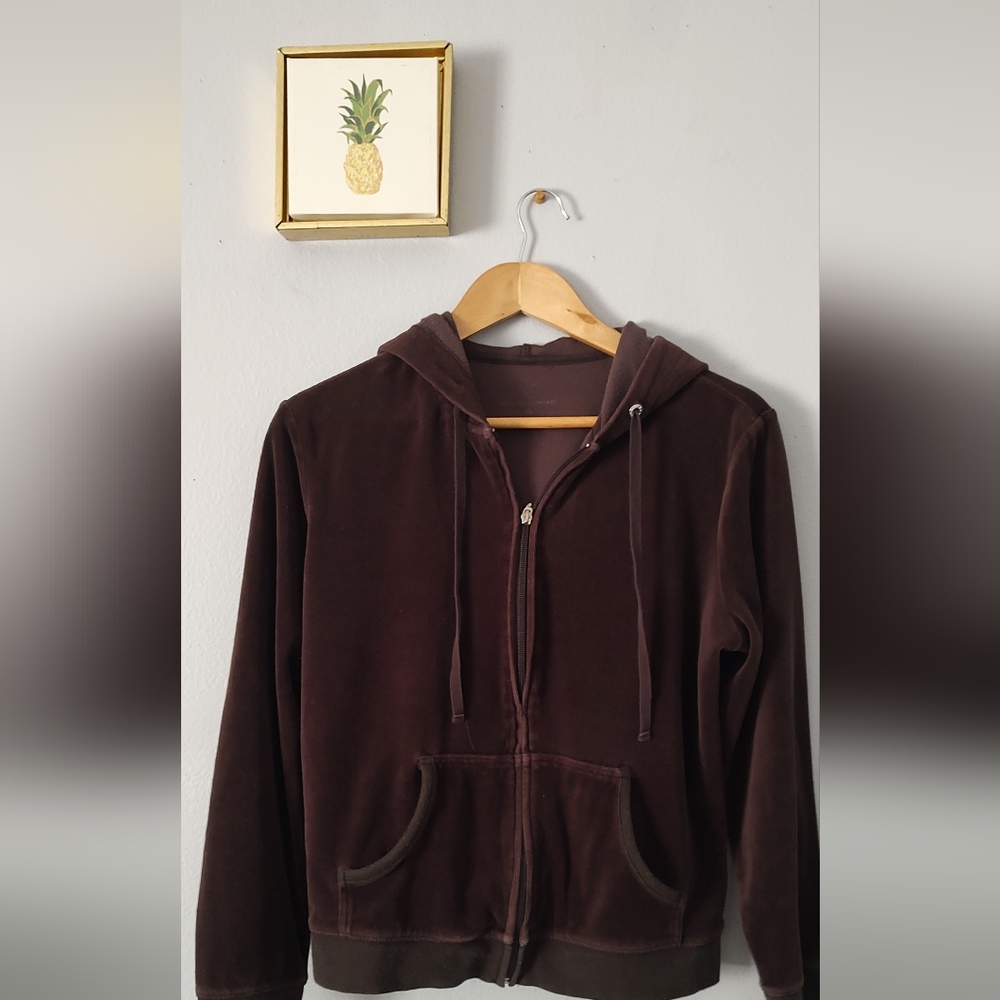 Jacket Women velvet  Women or Girls size Large color brown Pre Owned Zipper